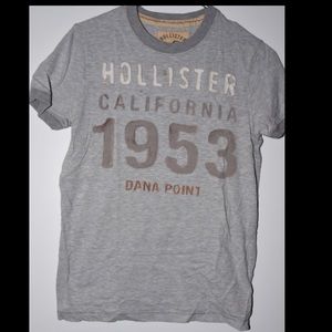 Hollister tee